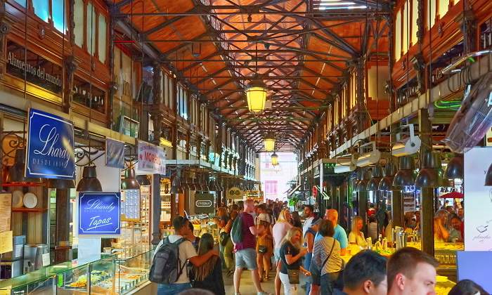 mercado-de-san-miguel-Vitalyedush-Dreamstime.jpg