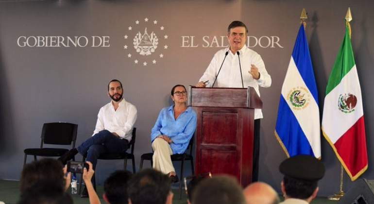 marcelo-ebrard-el-salvador-770-420.jpg