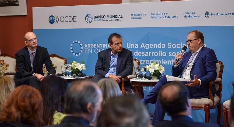 QuintanaMarioOCDE.jpg