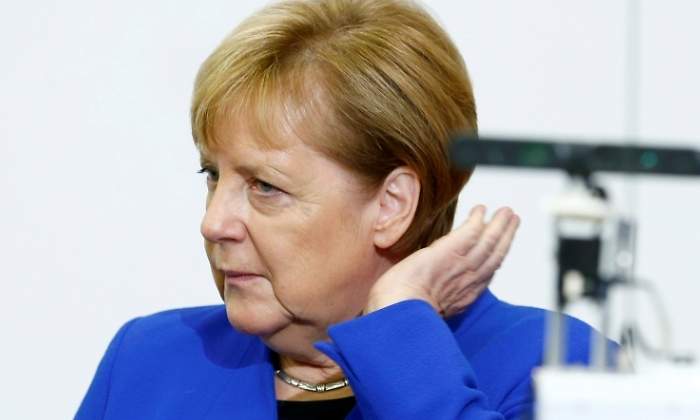 merkel-perfil-mano-reuters.jpg