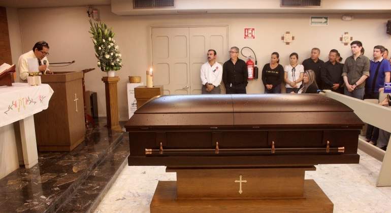 misa-funeral-feretro-mexico-770x420-reuters.jpg