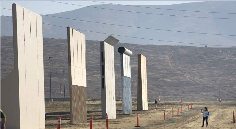 prototipos-muro-trump-EFE-770-420.jpg