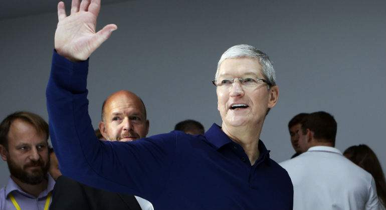Tim Cook prueba medidor de glucosa en Apple Watch