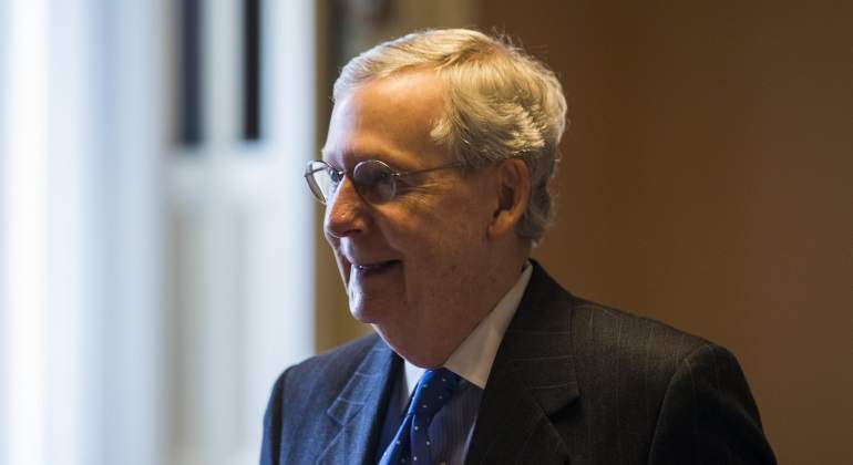 mitch-macconnell-solo-efe-770x420.jpg
