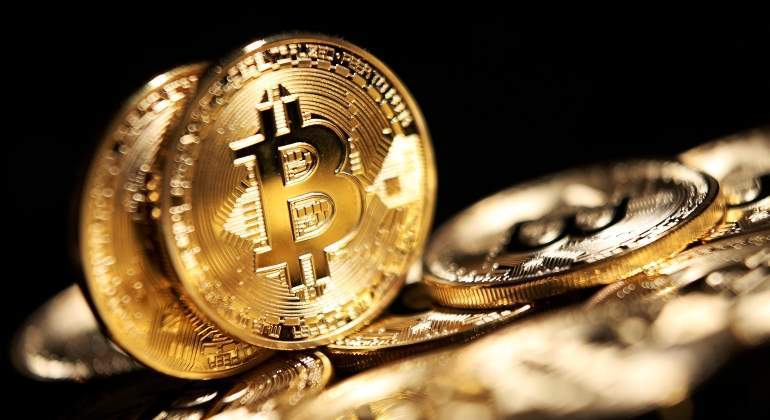 bitcoin-dreamstime.jpg