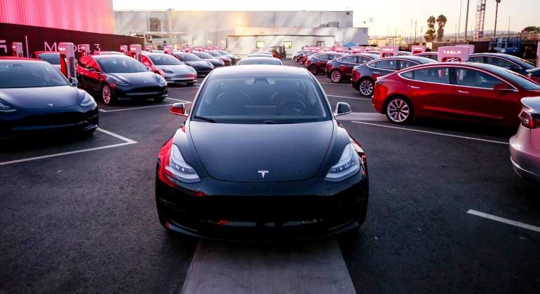tesla-model-3-reuters.jpg