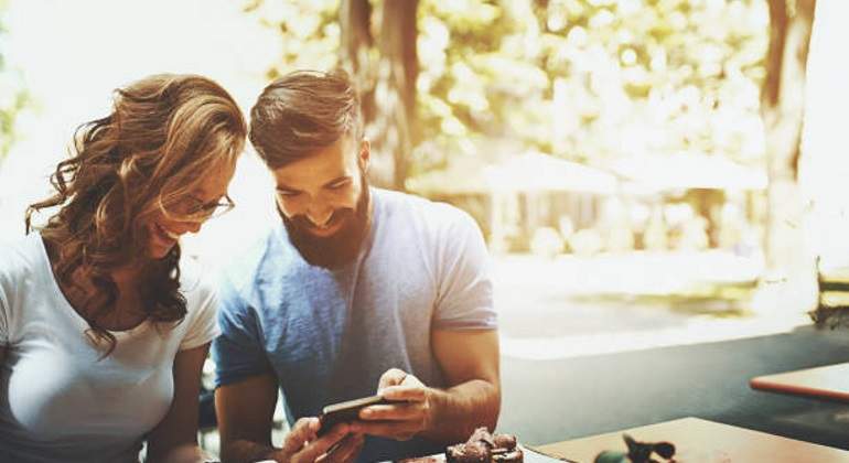pareja-romance-istock-770.jpg