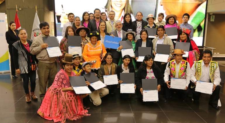 evaluadores_sineace_quechua770x420.jpg