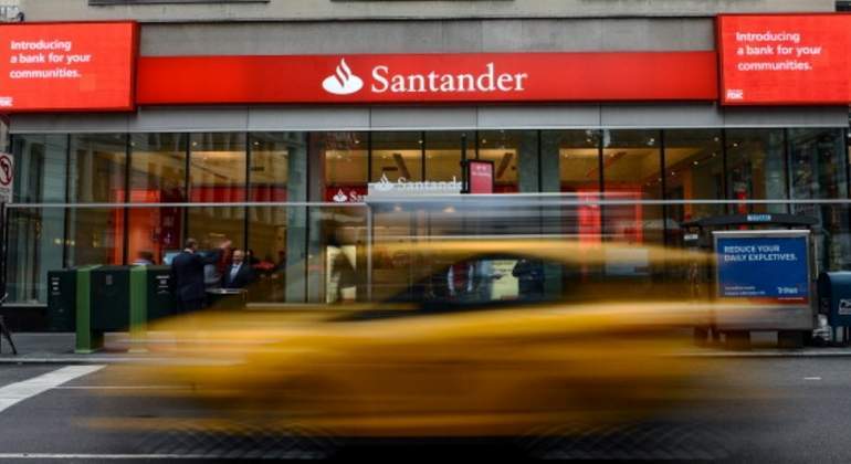santander-eeuu-prestamos-coches-automovil-credito-getty.jpg