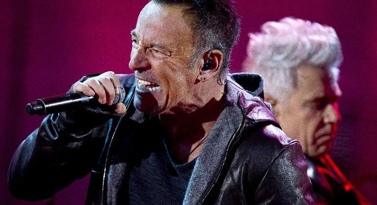 bruce-springsteen-concierto-microfono-inalambrico-reuters-770x420.jpg