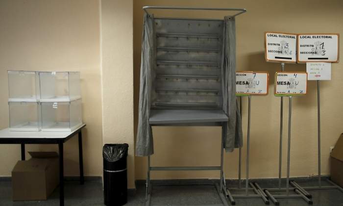 elecciones-municipales-urnas-cabina-reuters.jpg