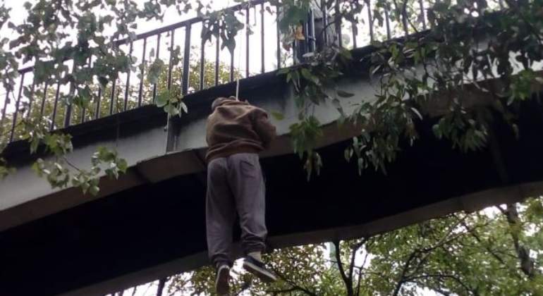 cadaver-peralvillo-puente-cdmx.jpg