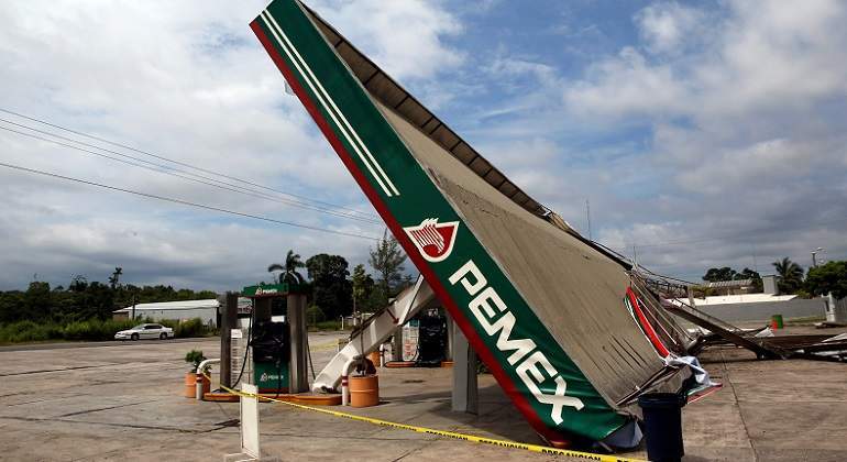 Pemex-caida.jpg