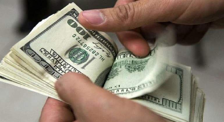 dolar770.jpg