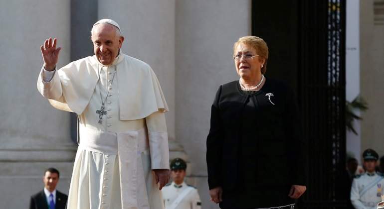 Papa-Chile-reuters.jpg