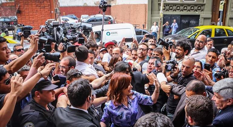 CristinaSenadoArribo770.jpg