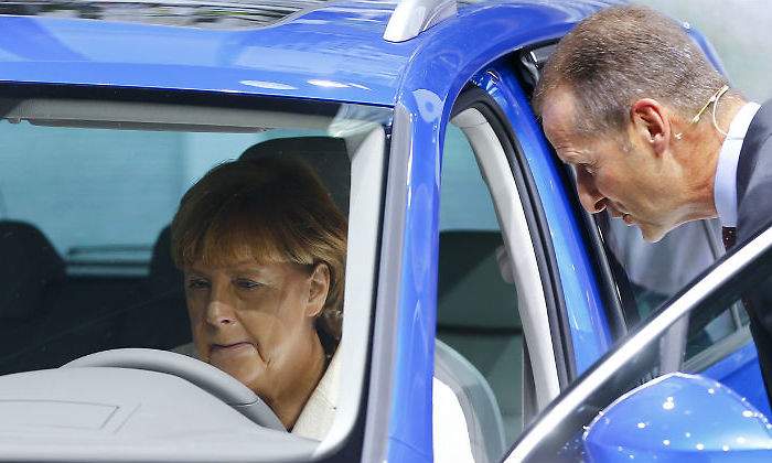 merkel-Volkswagen-reuters.jpg