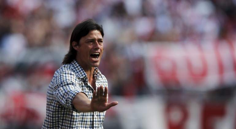 almeyda-reuters.jpg