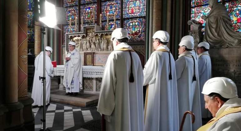 notre-dame-catedral-incendio-misa.jpg