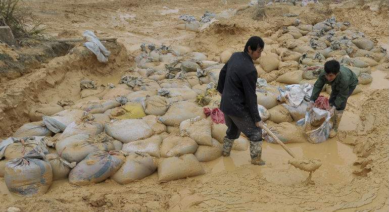 tierras-raras-trabjadores-reuters.jpg