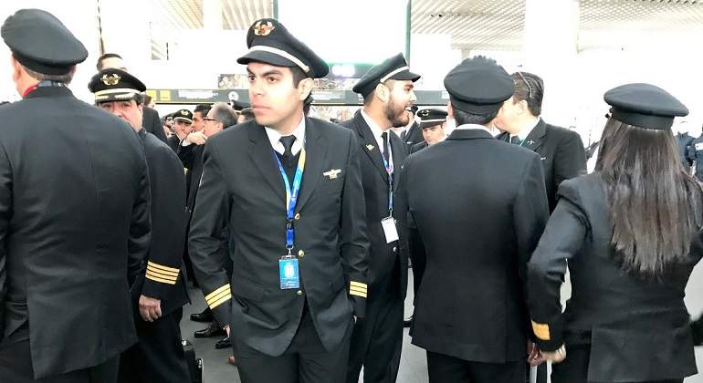 pilotos-aicm-770-420-TW.jpg