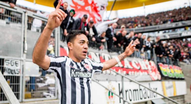 Doblete de Marco Fabián