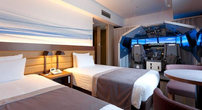 simulador-vuelo-hotel-tokio.jpg