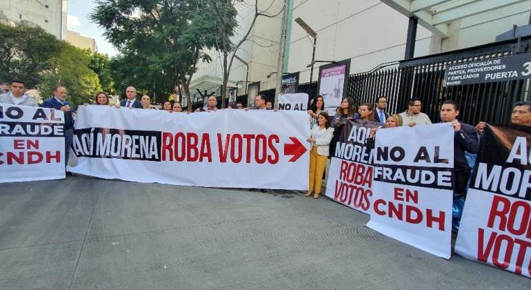protesta-panistas-senado-770-420.jpg
