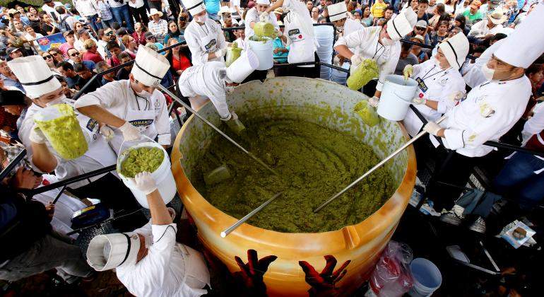 guacamole-gigante-record-guinness-jalisco-mexico-efe.jpg