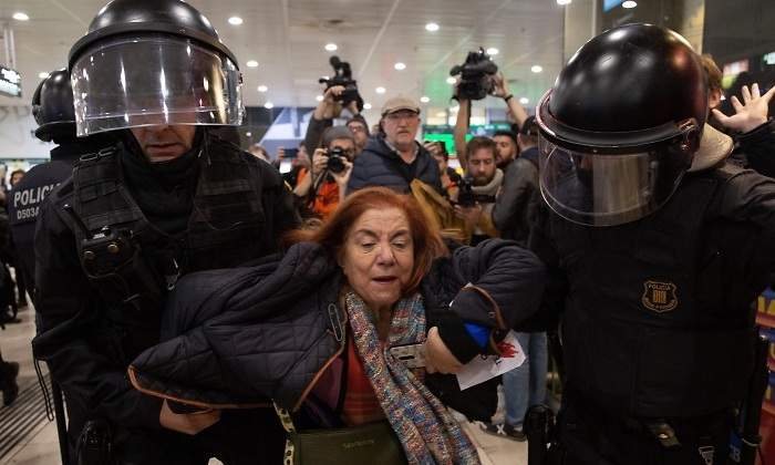 barcelona-sants-desalojo-cdr-ep.jpg