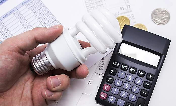 bombilla-factura-electricidad-calculadora.jpg