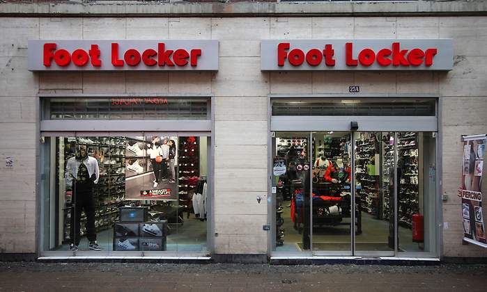 foot-locker-tienda-escaparate-dreamstime.jpg