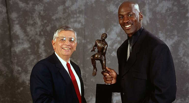 Stern y Jordan