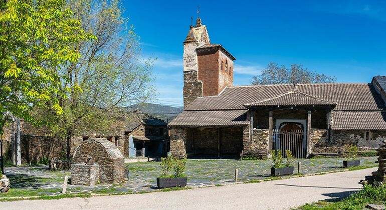 Iglesia medieval en un pueblo de guadalajara