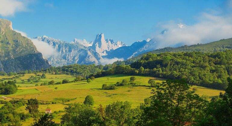 Naranjo de Bulnes panorama