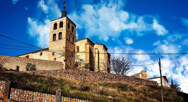 Imagen de la iglesia de cogolludo