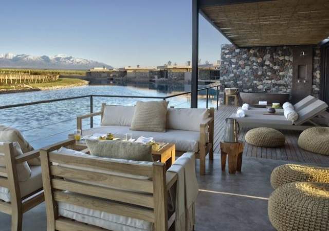 resort-vino.jpg