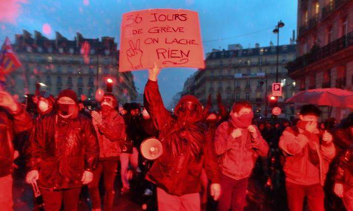 francia-manifestacion-contrapensiones-luzroja.jpg