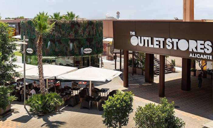 outlet-stores.jpg