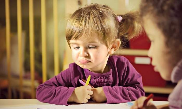 nina-triste-guarderia-dreamstime-770-2.jpg