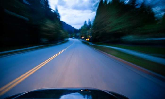 carretera-coche-velocidad-dreams.jpg