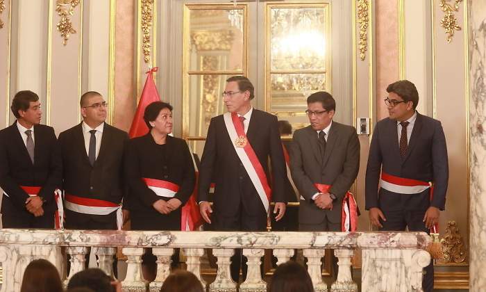 vizcarra-ministros-efe.jpg