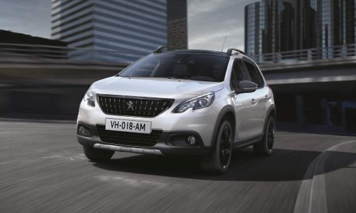 peugeot-black-pack.00.jpg