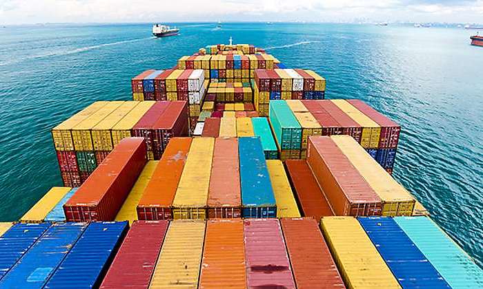 contenedores-barco-exportar-mercancias-comercio-istock.jpg