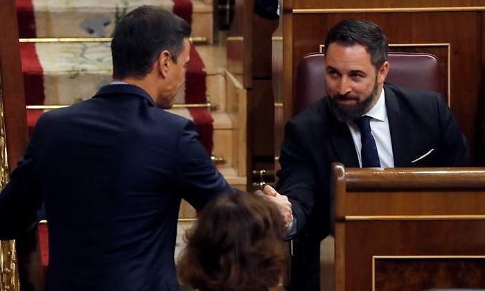 sanchez-abascal-saludo-congreso-efe.jpg