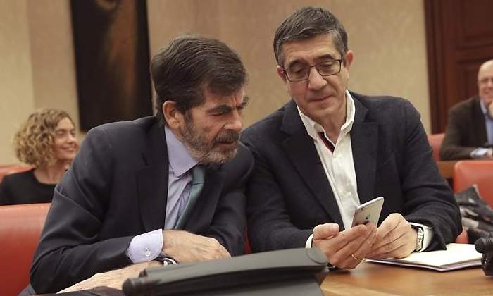 serrano-patxi-lopez-psoe-efe.jpg