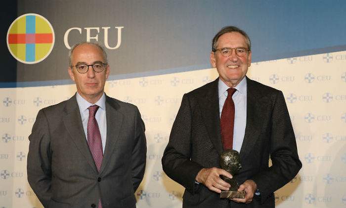Premio-Santander-DEFINI.jpg