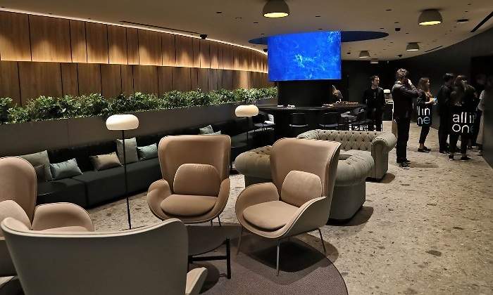 megaoficina-caixabank-barcelona-luis-moreno-770x420.jpg
