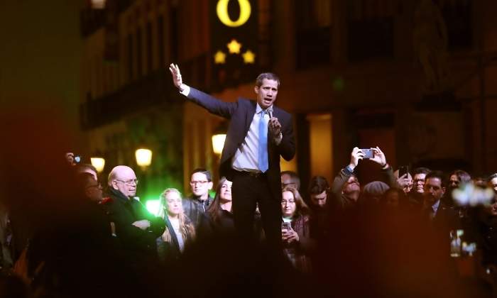 guaido-sol-discurso-efe.jpg