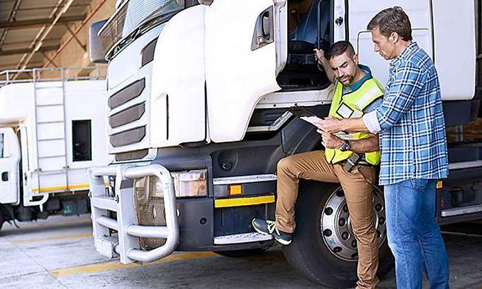 camion-transporte-albaran-conductor-770.jpg